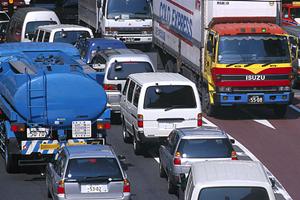 自動車保有者には車検の出費はつらい